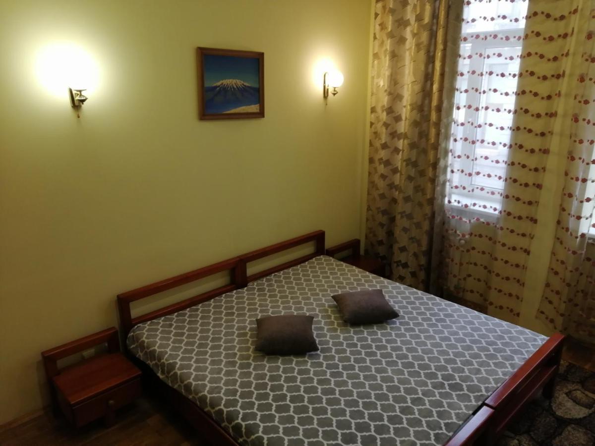 Apartament-Minihotel Elpida Lwów Zewnętrze zdjęcie