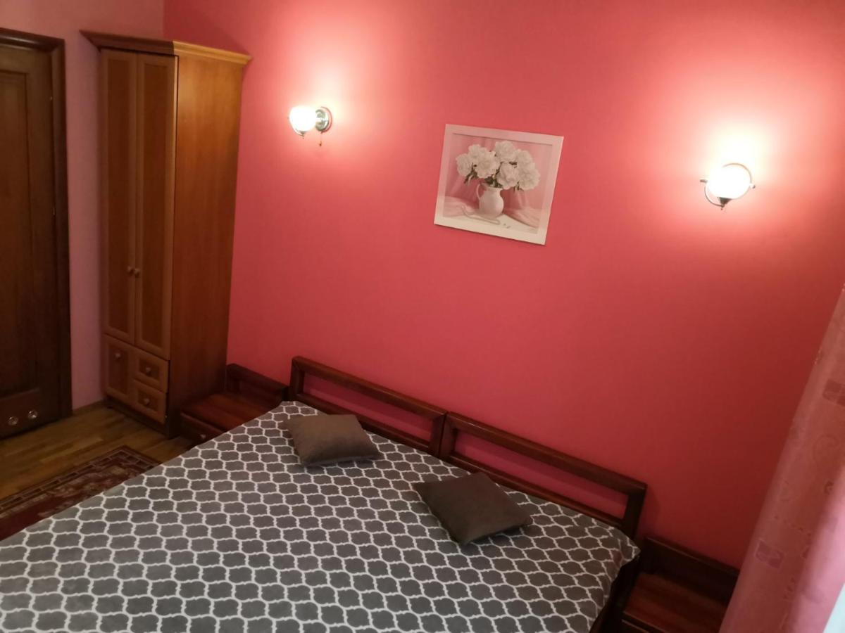 Apartament-Minihotel Elpida Lwów Zewnętrze zdjęcie