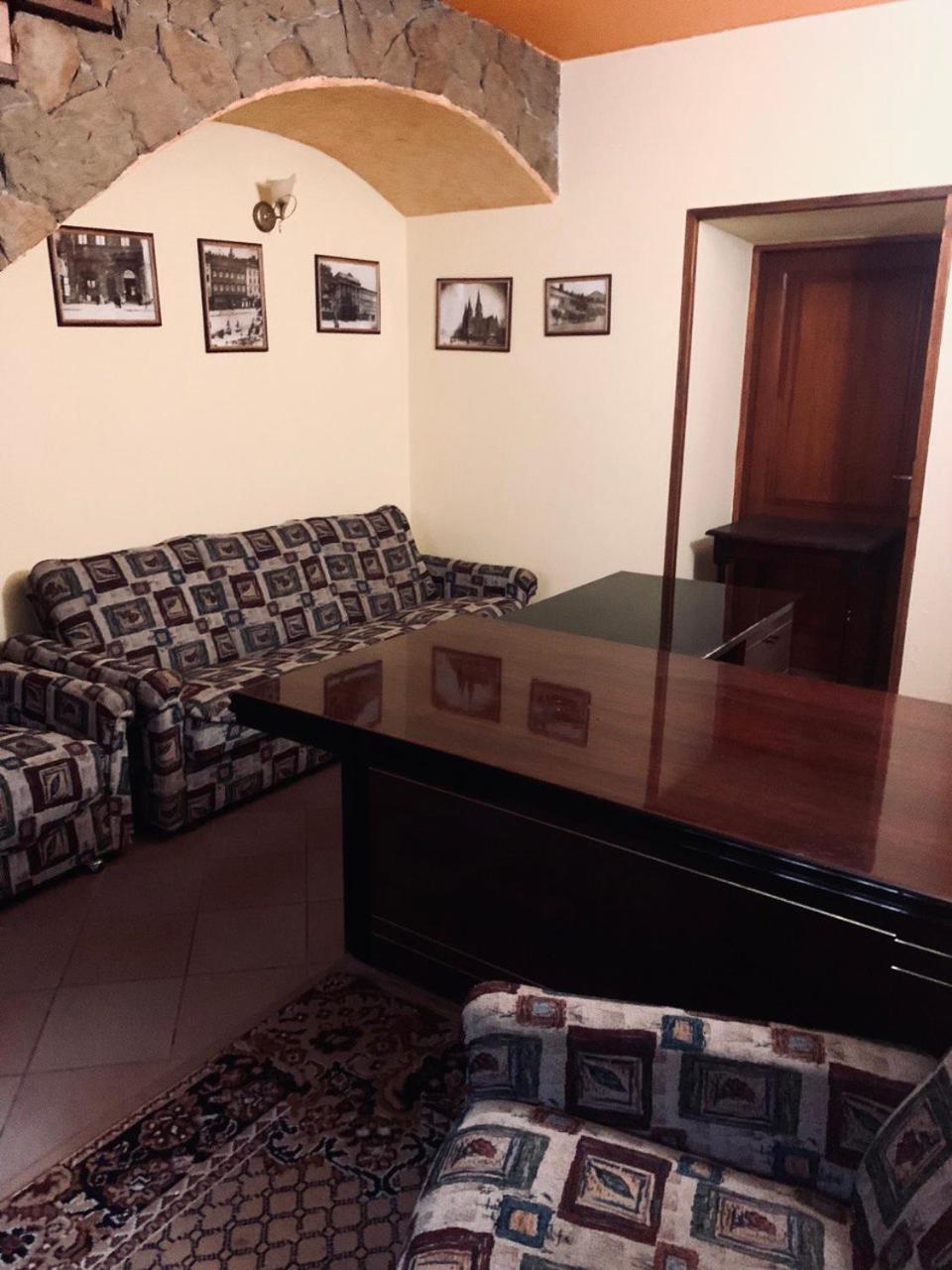 Apartament-Minihotel Elpida Lwów Zewnętrze zdjęcie