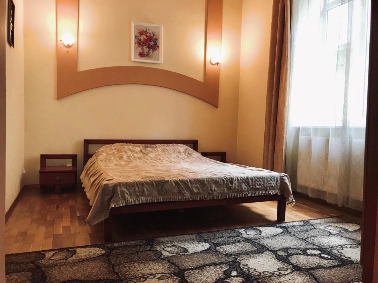 Apartament-Minihotel Elpida Lwów Zewnętrze zdjęcie