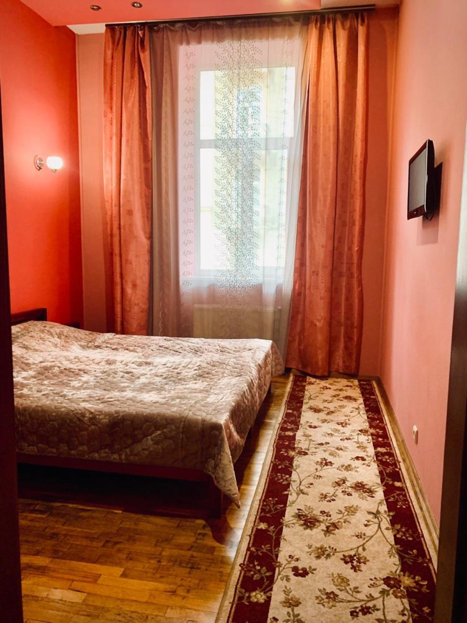 Apartament-Minihotel Elpida Lwów Pokój zdjęcie