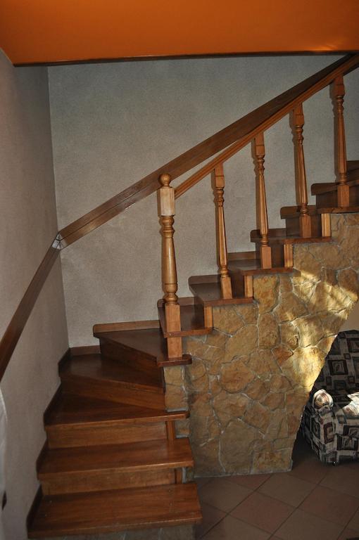 Apartament-Minihotel Elpida Lwów Zewnętrze zdjęcie