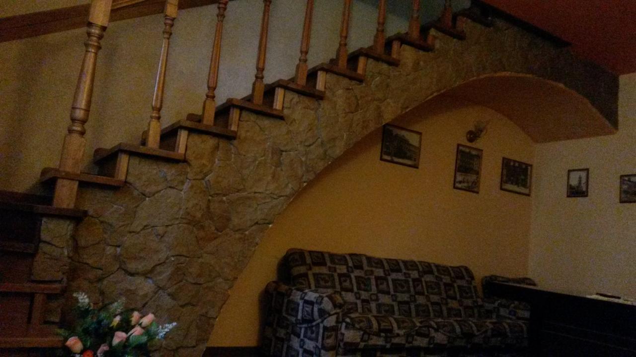 Apartament-Minihotel Elpida Lwów Zewnętrze zdjęcie