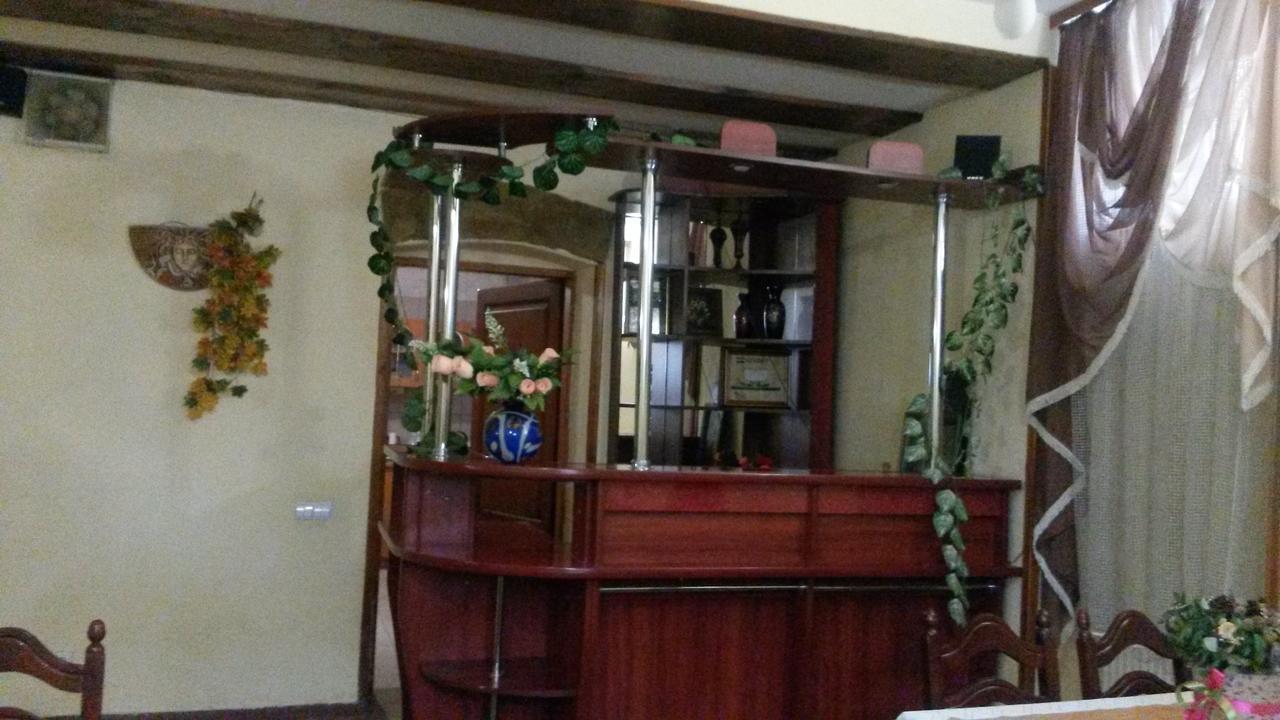 Apartament-Minihotel Elpida Lwów Zewnętrze zdjęcie